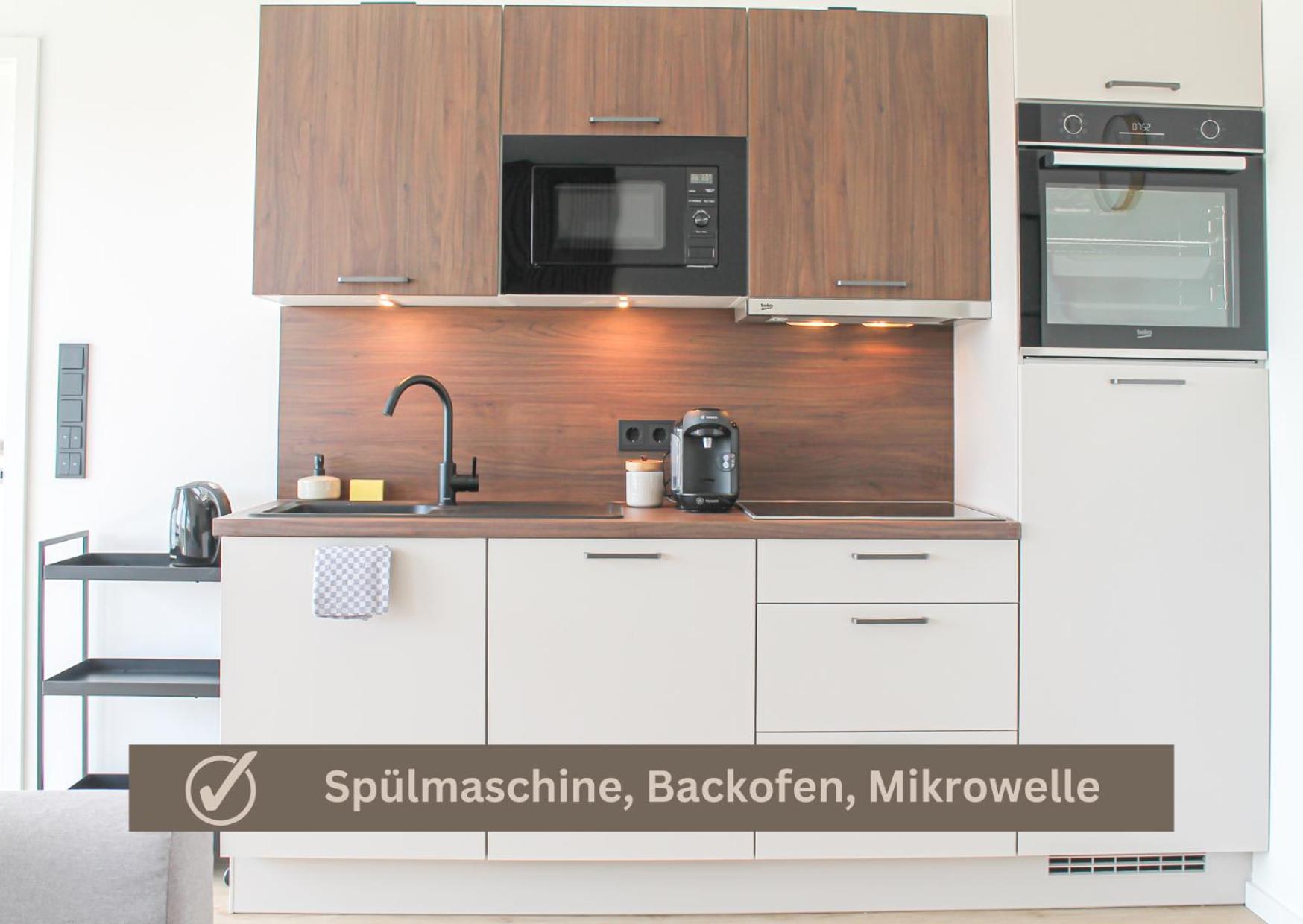 Special Apartment - Stadtnah, Balkon, Parkplatz, E-Ladestation, Gitterbox Fuer Fahrraeder, Fitnessstudio Koblenz  Bagian luar foto